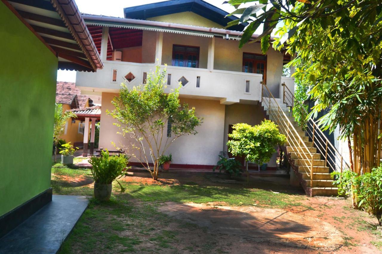 The Citadel Guest House Hikkaduwa Exterior photo